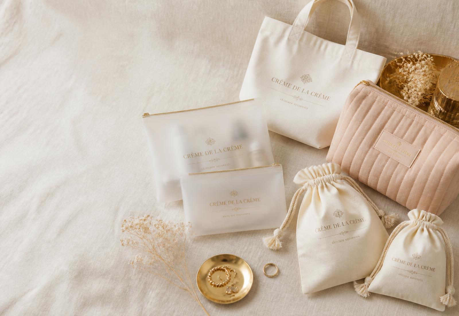 Koleksi pouch skincare dan packaging souvenir Ellysa warna krem dan emas